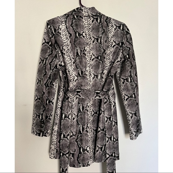 Alice + Olivia Snakeskin print leather jacket coat - Picture 4 of 6